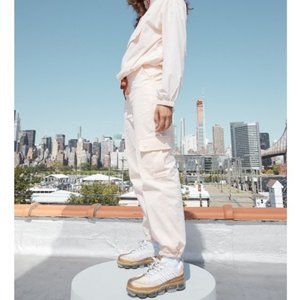 NWT WOMEN'S LEVI'S HIGH WAISTED CARGO FINE TWILL PANTS (31)